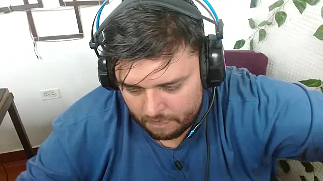 Snapshot of altairstudiosvip_ chatting on December 16, 2025, 1:59 pm altairstudiosvip online show from December 16, 2025, 1:59 pm