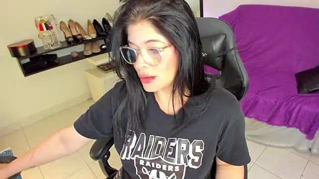 Snapshot of BellaFlaming chatting on February 21, 2026, 12:18 pm BellaFlaming online show from February 21, 2026, 12:18 pm