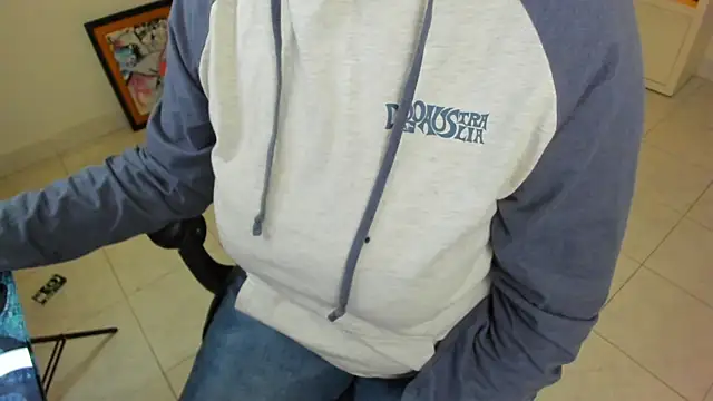 BellaFlaming online show from April 9, 2026, 11:05 am