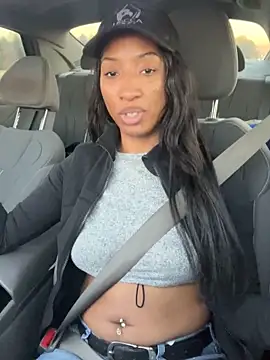 Snapshot of Iceblanca chatting on November 26, 2025, 9:37 pm Iceblanca online show from November 26, 2025, 9:37 pm