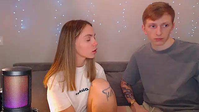 Snapshot of juliaanddima chatting on March 20, 2025, 1:13 am juliaanddima online show from March 20, 2025, 1:13 am