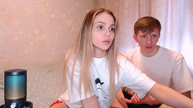 juliaanddima online show from March 2, 2026, 7:59 am