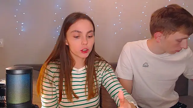 Snapshot of juliaanddima chatting on March 11, 2025, 1:16 am juliaanddima online show from March 11, 2025, 1:16 am