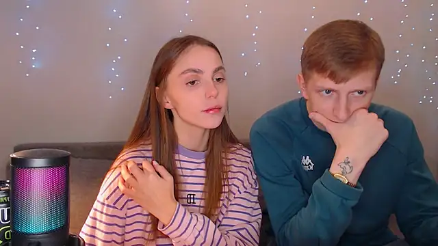 Snapshot of juliaanddima chatting on March 14, 2025, 7:12 pm juliaanddima online show from March 14, 2025, 7:12 pm