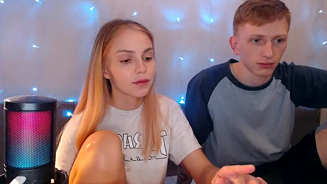 Snapshot of juliaanddima chatting on September 9, 2025, 1:16 am juliaanddima online show from September 9, 2025, 1:16 am