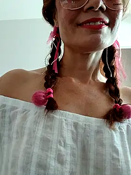 Snapshot of Meganlola chatting on September 15, 2025, 1:55 pm Meganlola online show from September 15, 2025, 1:55 pm