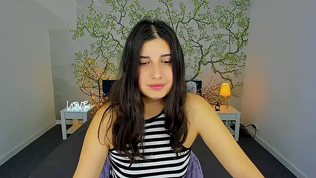 Linda EX online show from January 14, 2025, 11:10 am