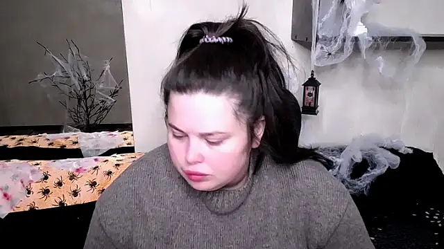 Emily Mo online show from October 29, 2025, 6:56 am