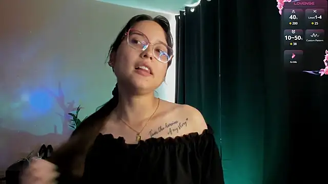 shantalc3rezo online show from February 4, 2026, 7:53 pm