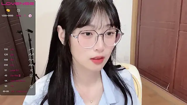 Snapshot of 4uoki chatting on January 27, 2025, 6:09 pm 4uoki online show from January 27, 2025, 6:09 pm