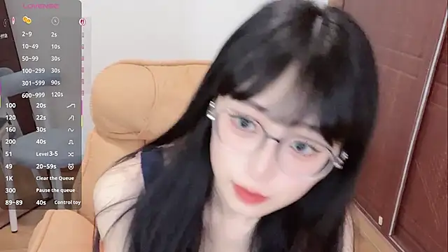 Snapshot of 4uoki chatting on July 25, 2026, 3:51 pm 4uoki online show from July 25, 2026, 3:51 pm