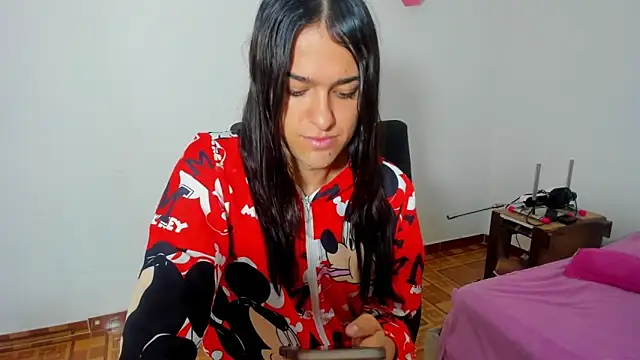 Snapshot of sweet1Girl chatting on April 6, 2026, 12:06 pm sweet1Girl online show from April 6, 2026, 12:06 pm