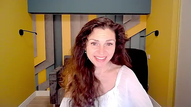 Snapshot of EllaLong chatting on February 23, 2025, 12:27 pm EllaLong online show from February 23, 2025, 12:27 pm