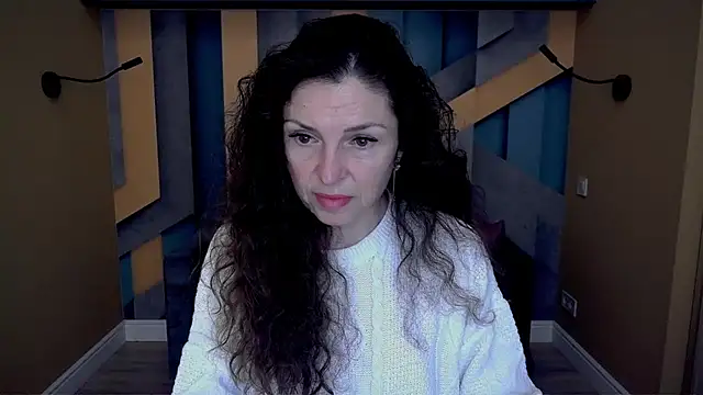 Snapshot of EllaLong chatting on November 21, 2025, 12:26 pm EllaLong online show from November 21, 2025, 12:26 pm