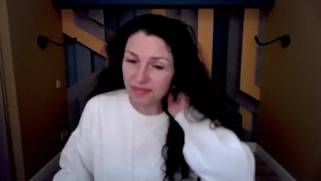 EllaLong online show from February 1, 2026, 12:36 pm