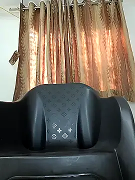 Snapshot of _surbhi_ chatting on November 11, 2025, 4:18 am surbhi online show from November 11, 2025, 4:18 am