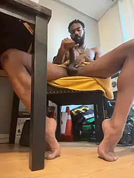 Snapshot of fulsome_change223 chatting on October 22, 2025, 9:24 pm fulsome change223 online show from October 22, 2025, 9:24 pm