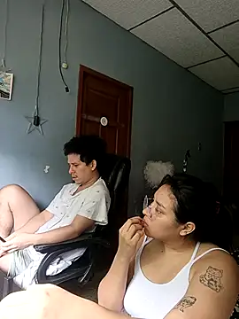 Snapshot of DanelyLopez chatting on May 11, 2026, 8:17 pm DanelyLopez online show from May 11, 2026, 8:17 pm