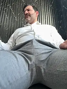 Snapshot of Maxi_TheBigDaddy chatting on July 22, 2026, 1:13 pm Maxi TheBigDaddy online show from July 22, 2026, 1:13 pm