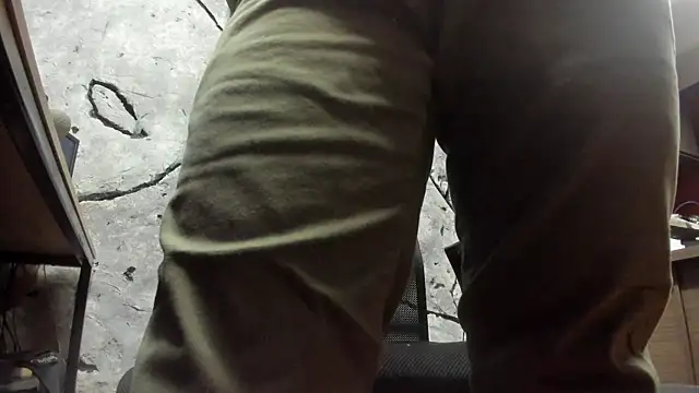 Snapshot of Maxi_TheBigDaddy chatting on October 30, 2025, 11:08 am Maxi TheBigDaddy online show from October 30, 2025, 11:08 am