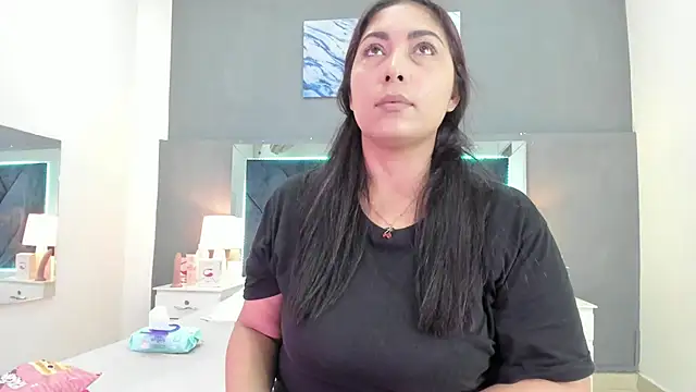 Snapshot of Lauralove_69 chatting on February 7, 2026, 8:39 pm Lauralove 69 online show from February 7, 2026, 8:39 pm