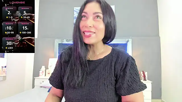 Snapshot of Lauralove_69 chatting on January 5, 2026, 8:01 pm Lauralove 69 online show from January 5, 2026, 8:01 pm