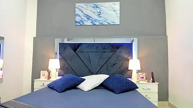 Snapshot of Lauralove_69 chatting on November 29, 2025, 8:20 pm Lauralove 69 online show from November 29, 2025, 8:20 pm