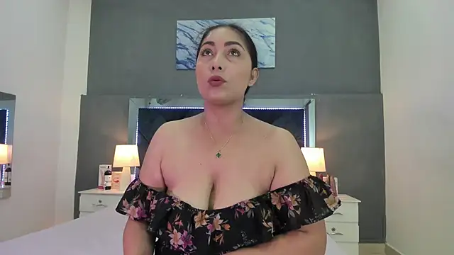 Snapshot of Lauralove_69 chatting on January 8, 2026, 9:10 pm Lauralove 69 online show from January 8, 2026, 9:10 pm