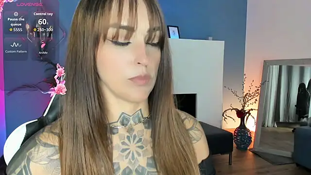 Snapshot of Megan_inked chatting on June 22, 2026, 3:36 am Megan inked online show from June 22, 2026, 3:36 am