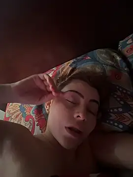 Snapshot of LilaSuni chatting on December 3, 2025, 1:43 pm LilaSuni online show from December 3, 2025, 1:43 pm