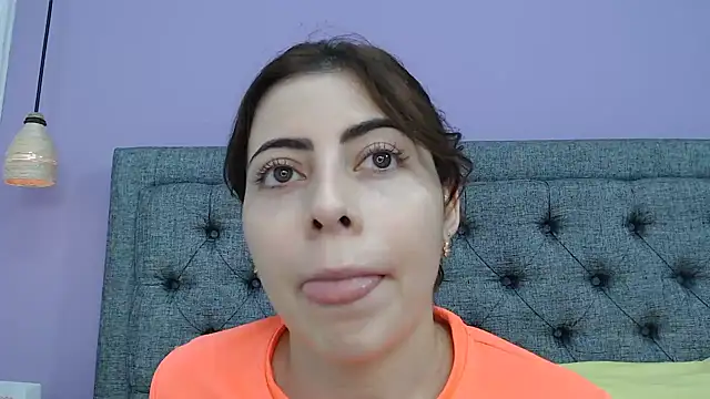 Snapshot of LilaSuni chatting on December 12, 2024, 2:11 pm LilaSuni online show from December 12, 2024, 2:11 pm