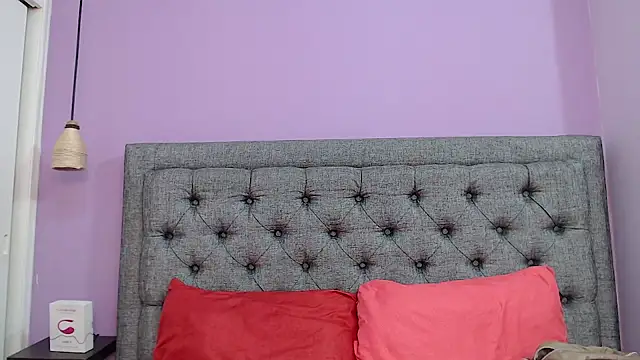 Snapshot of LilaSuni chatting on December 2, 2025, 4:09 pm LilaSuni online show from December 2, 2025, 4:09 pm