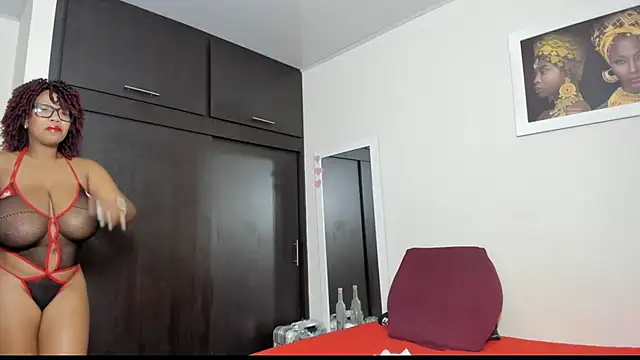 Snapshot of megan-hotxx chatting on November 18, 2025, 2:59 am megan-hotxx online show from November 18, 2025, 2:59 am