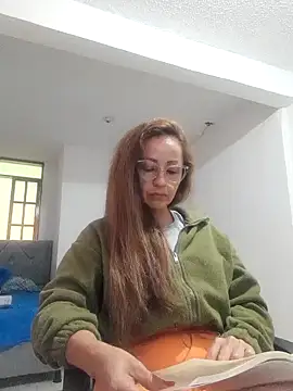 Snapshot of valeria_teiku chatting on September 18, 2025, 5:49 pm valeria teiku online show from September 18, 2025, 5:49 pm