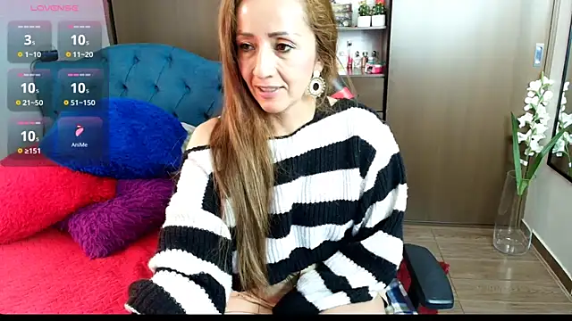 Snapshot of valeria_teiku chatting on October 19, 2025, 8:55 pm valeria teiku online show from October 19, 2025, 8:55 pm