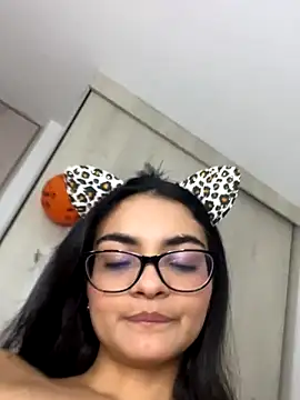 Snapshot of Cat2525 chatting on October 31, 2025, 2:52 am Cat2525 online show from October 31, 2025, 2:52 am