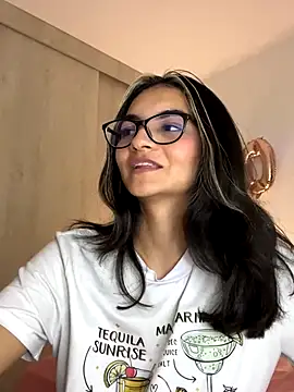 Snapshot of Cat2525 chatting on December 14, 2025, 1:56 am Cat2525 online show from December 14, 2025, 1:56 am