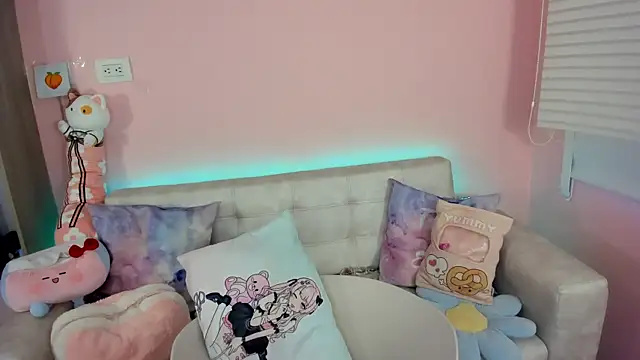 Snapshot of tinysara chatting on December 1, 2025, 4:41 pm tinysara online show from December 1, 2025, 4:41 pm