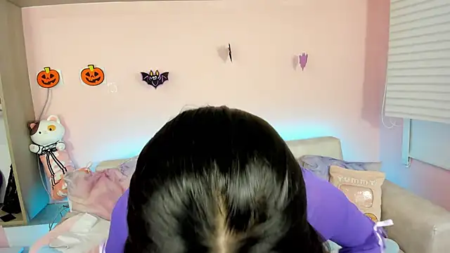 Snapshot of tinysara chatting on October 24, 2025, 4:06 pm tinysara online show from October 24, 2025, 4:06 pm