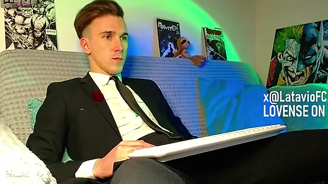 Midnighter  online show from April 15, 2026, 12:27 am