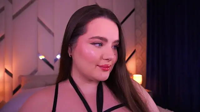 CuteAmberr online show from April 18, 2026, 12:24 am