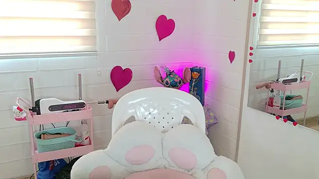 megan doll2 online show from February 8, 2026, 6:38 pm