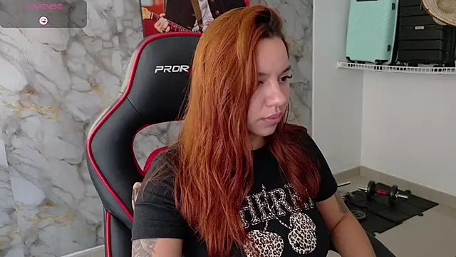 Snapshot of samantha_tattu chatting on November 4, 2025, 8:34 pm samantha tattu online show from November 4, 2025, 8:34 pm