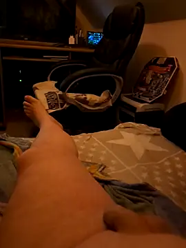 Mariomario0565 online show from December 4, 2025, 8:30 pm