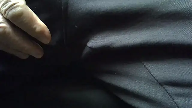 Snapshot of Mariomario0565 chatting on January 9, 2026, 11:06 am Mariomario0565 online show from January 9, 2026, 11:06 am