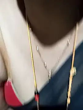 tuttifrutti17 online show from October 27, 2025, 6:09 pm