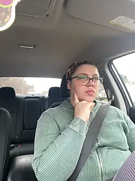 QueenNuttCollector online show from March 16, 2025, 4:34 pm