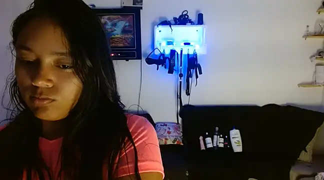 Chiara petterson online show from March 4, 2025, 5:11 am