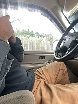 Snapshot of Themechanic420 chatting on January 6, 2026, 2:10 pm Themechanic420 online show from January 6, 2026, 2:10 pm