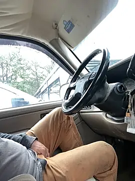 Snapshot of Themechanic420 chatting on February 6, 2025, 1:43 pm Themechanic420 online show from February 6, 2025, 1:43 pm